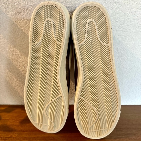 Blazer Low '77 Premium Vintage Nike Sneakers - Picture 4 of 4